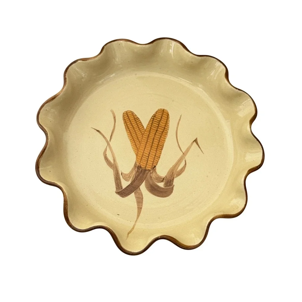 Strawtown Pottery Pie Dish  Cream Corn Cob Scalloped Hand-Painted 2001 8